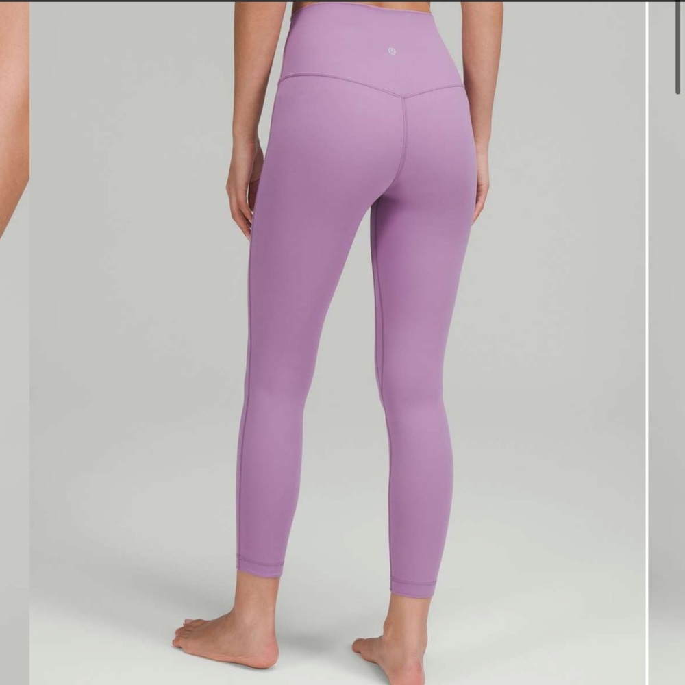 Lululemon Align High-Rise leggings 25”, size 8, wisteria purple - Picture 2 of 5